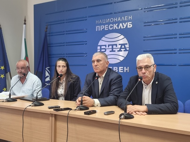 Пресконференция на партия "Възраждане" в Плевен