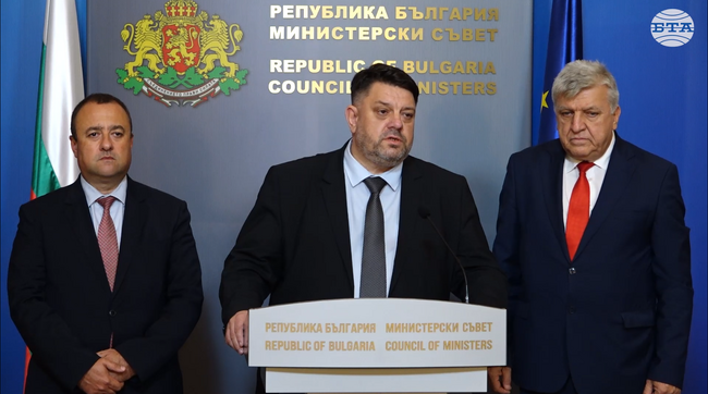 Само 25% от подадените общински проекти за финансиране от държавата са за ВиК инфраструктура, каза вицепремиерът Зафиров