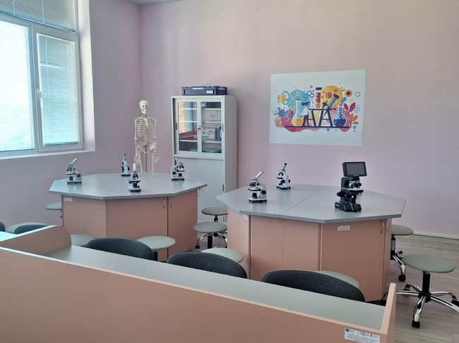 В Основно училище „Васил Левски“ в поповското село Славяново бе открит STEM център