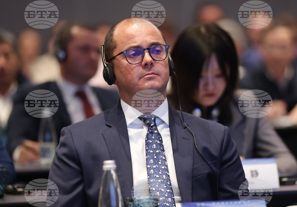 Вървим с успешни стъпки към взаимно сътрудничество, каза зам.-министърът на иновациите Красимир Якимов на българо-виетнамски бизнес форум