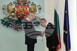 Румен Радев - Виталий Москаленко - орден „Мадарски конник“