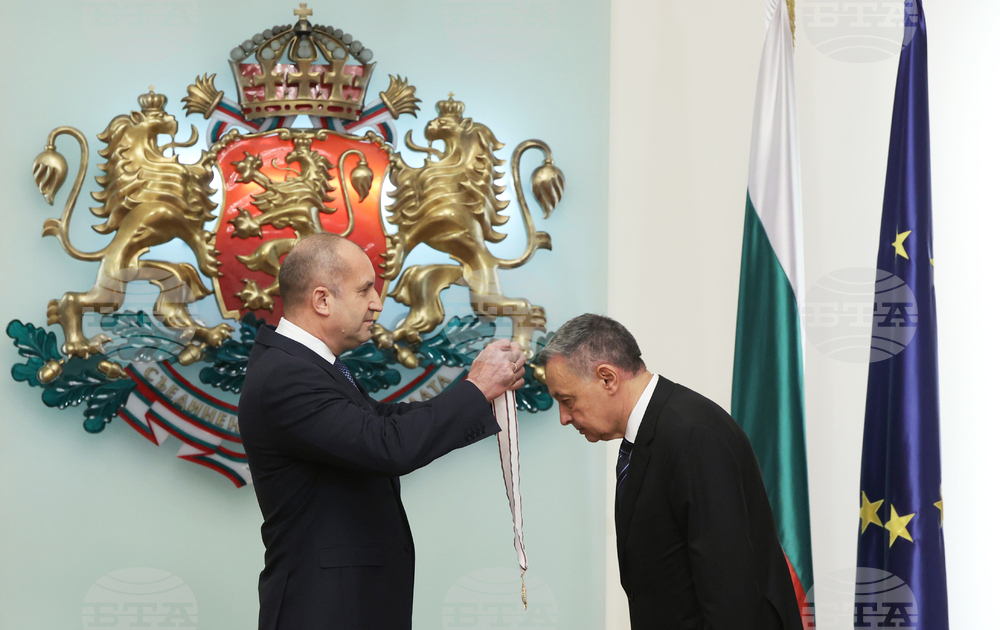 Румен Радев - Виталий Москаленко - орден „Мадарски конник“