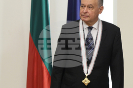 Румен Радев - Виталий Москаленко - орден „Мадарски конник“