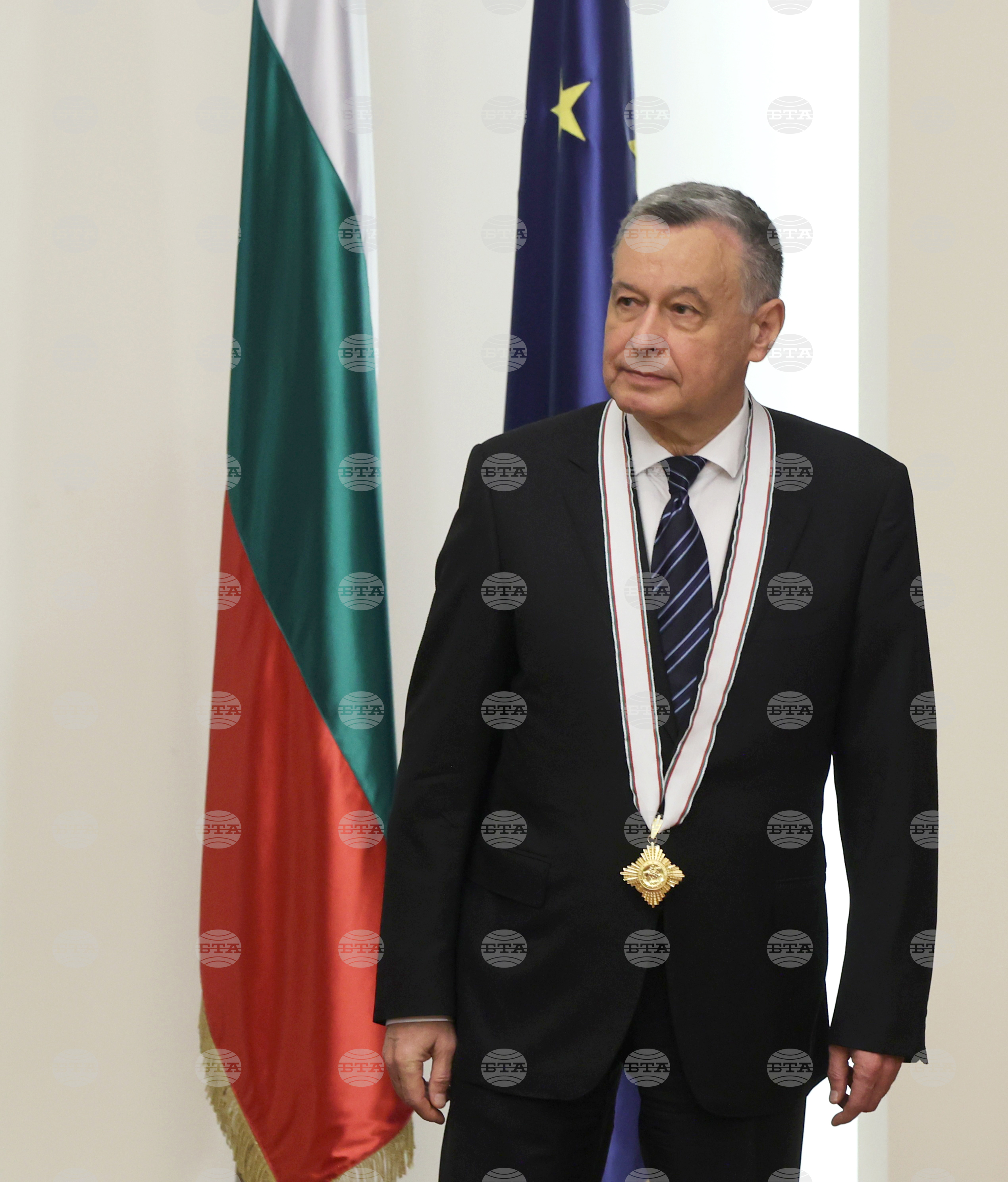 Румен Радев - Виталий Москаленко - орден „Мадарски конник“