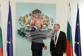 Румен Радев - Виталий Москаленко - орден „Мадарски конник“