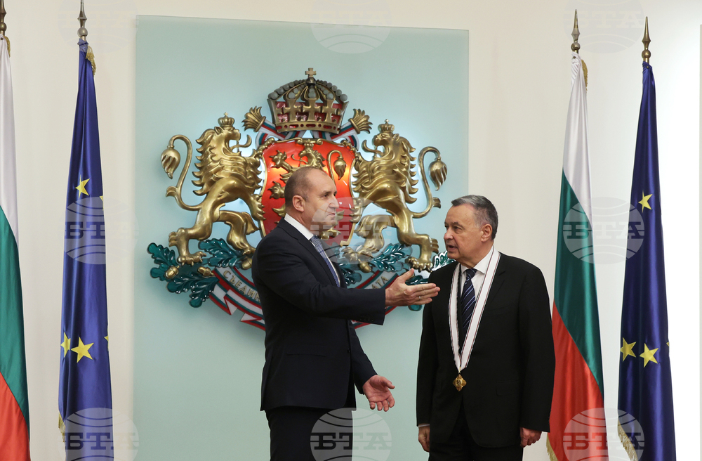 Румен Радев - Виталий Москаленко - орден „Мадарски конник“