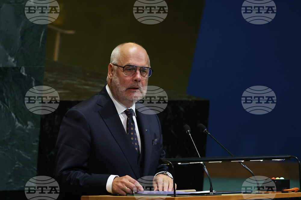 Неочаквани маневри около втория мандат на естонския президент