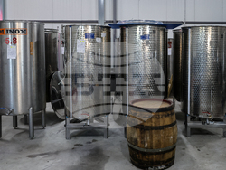 Село Първенец -  Винарна „Berenice"