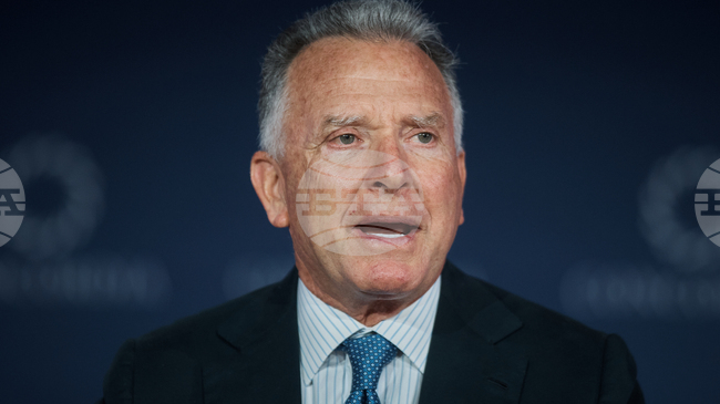 Стив Уиткоф и Реза Пахлави са срещнали през уикенда, за да обсъдят протестите в Иран, пише "Аксиос" 