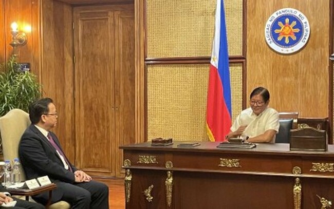 ФНА: Филипинският президент изрази разочарование от липсата на напредък в разрешаването на споровете в Южнокитайско море