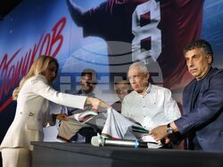 Музей MINA - Христо Стоичков - филм - представяне