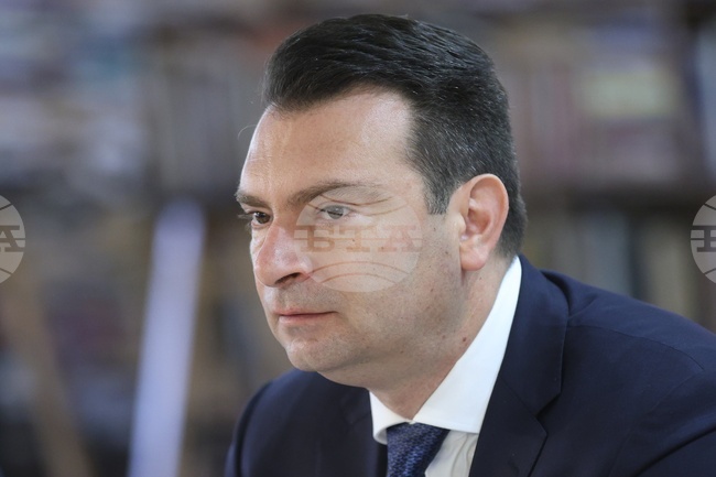 Изпълнителното бюро на БСП подава оставка като знак на колективна отговорност, обясни Калоян Паргов