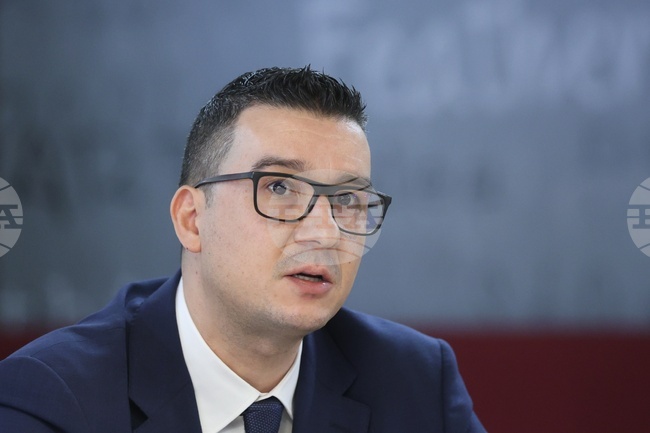 Bulgaria Already Feeling Benefits of Upcoming Euro Introduction, Says Economy Minister