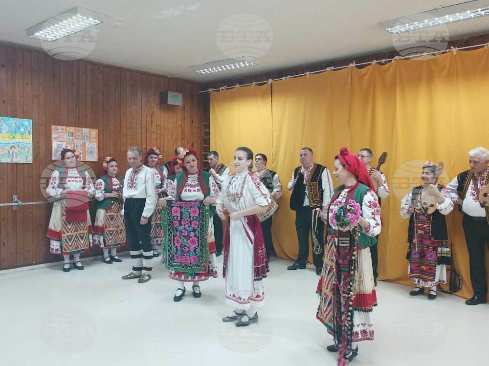 Община Плевен: С образователни концерти Северняшкият ансамбъл въвежда децата в света на българския фолклор