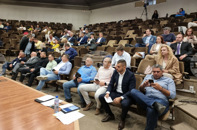 Общинският съвет във Варна подкрепи предложението градът да е домакин на ЕП по водна топка за юноши до 20 години