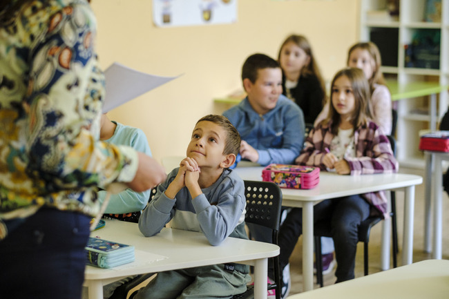 „Заедно в час“ търси 32 училища, които да станат „пример“ за промяна в класната стая 