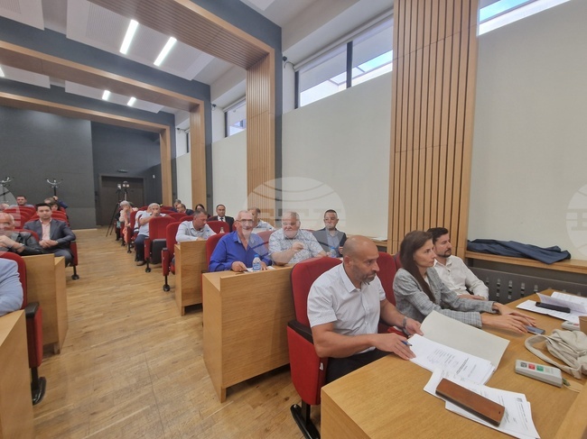 Етичен кодекс за работата и поведението си приеха общинските съветници в Троян