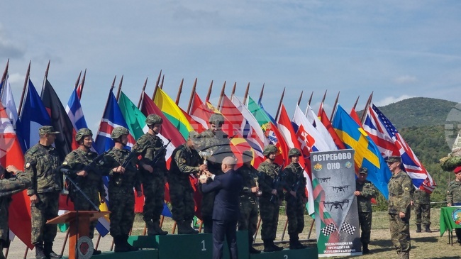 Отборът на Трето бригадно командване спечели състезание с оператори на безпилотни летателни системи на Сухопътните войски „Ястребово око 2025“