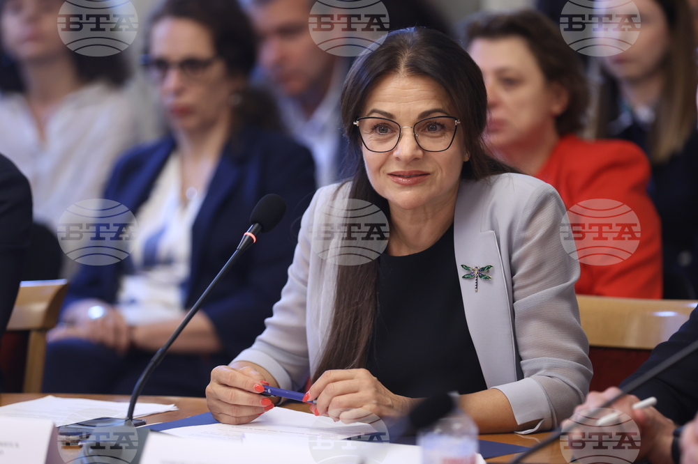 Народният представител от ГЕРБ Росица Кирова организира отворена приемна във Видин