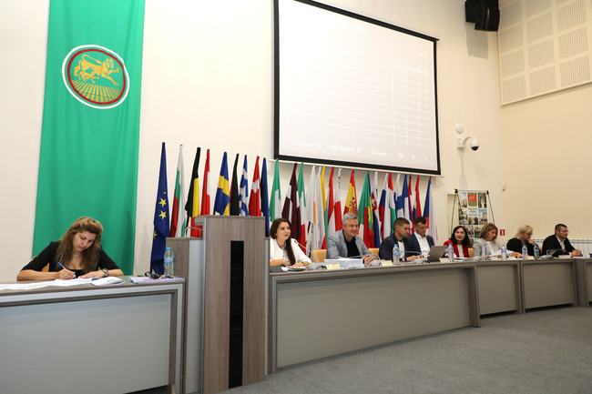 32-рата сесия на Общинския съвет в Стара Загора: Нова етична комисия, но без избрани почетни граждани