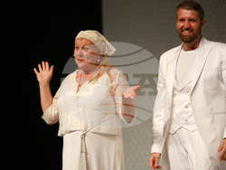 Русе - спектакъл "Последният етаж" - премиера