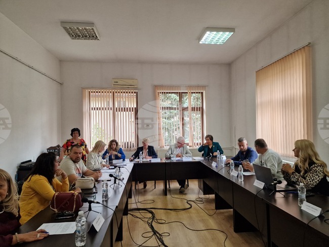 Общинският съвет в Чепеларе измени и допълни правилника за отпускане на еднократна помощ за новородено дете и за нуждаещи се граждани