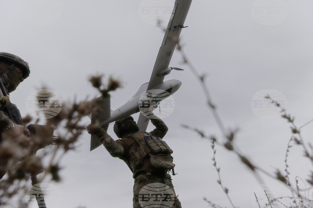 Украинските военни свалиха руски хеликоптер Ми-8 в Донецка област с дрон, съобщи Киев