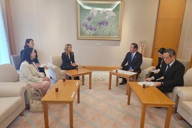Bulgarian Parliament Deputy Chair Talks with Japanese House of Representatives Speaker in Tokyo