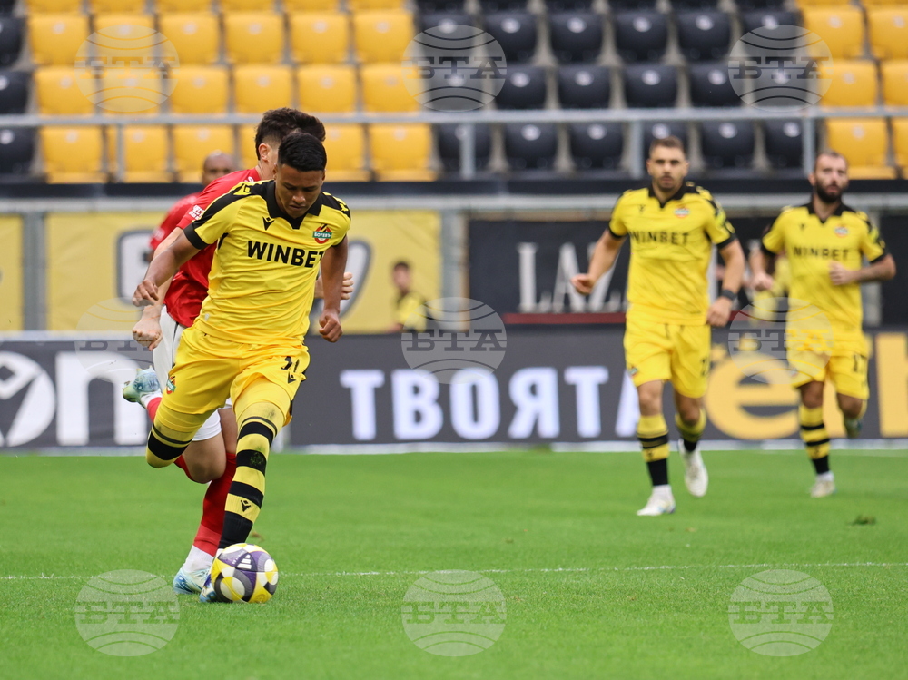 Ботев Пловдив победи като гост на Ботев Враца