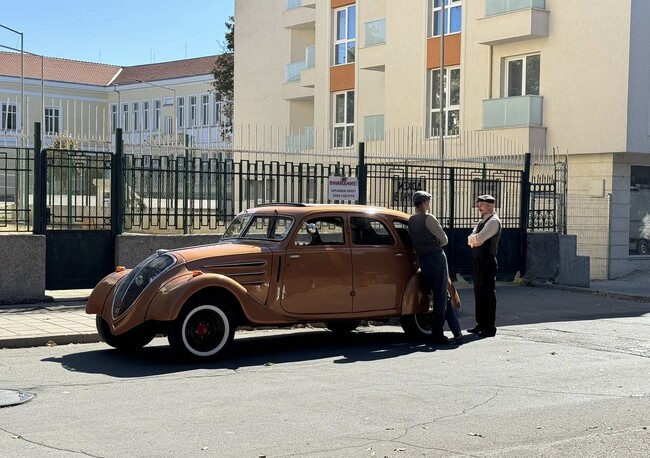 Временни промени в движението по улици в Русе във връзка със заснемането на игралния филм „Вечерна сватба“