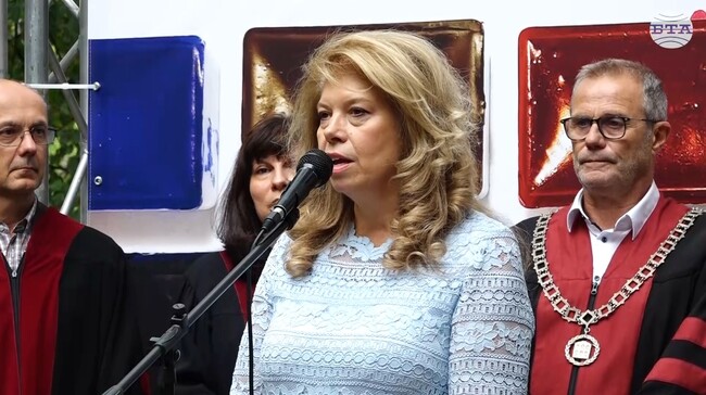 Националната художествена академия е духовен храм, каза вицепрезидентът Илияна Йотова при откриването на учебната година