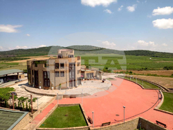 Нова Загора - винарска изба „Едоардо Миролио“