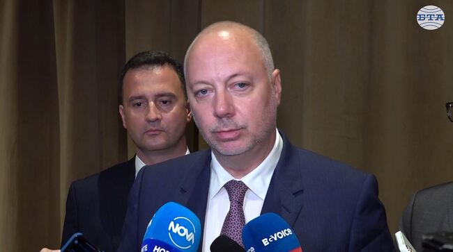 Премиерът Росен Желязков за водната криза: Решението са целенасочени действия; хората имат право да недоволстват