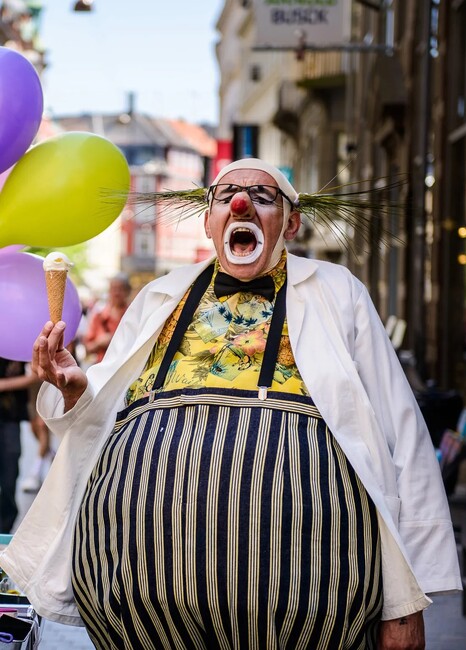 Клоунът Паоло Нани ще изнесе своето шоу „Джекил на лед“ тази вечер в Габрово