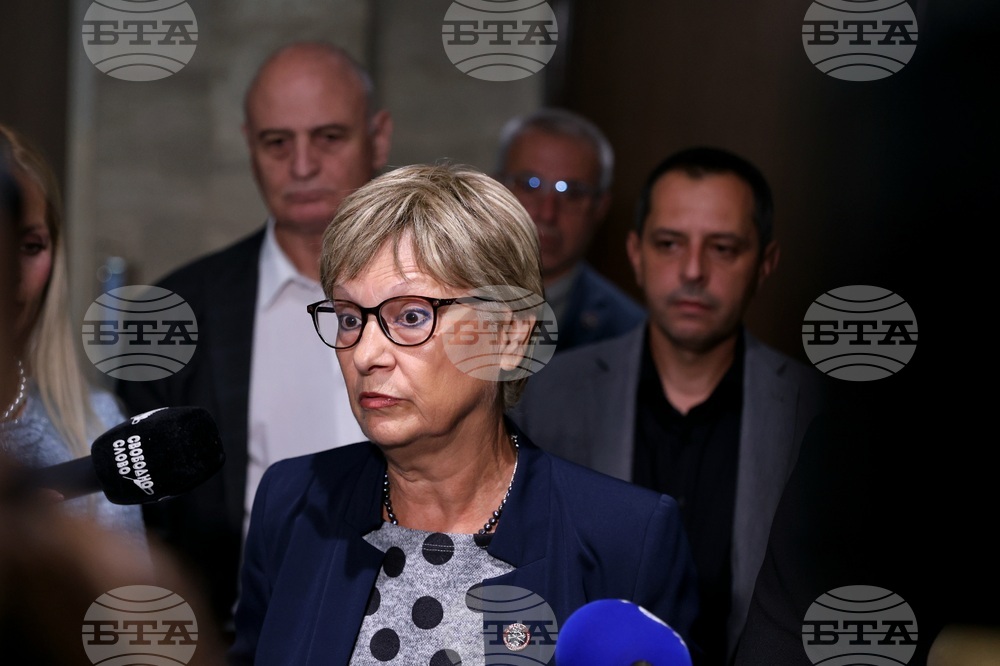 Управлението не е стабилно, постоянно ни лъжат, коментира Виолета Комитова от МЕЧ