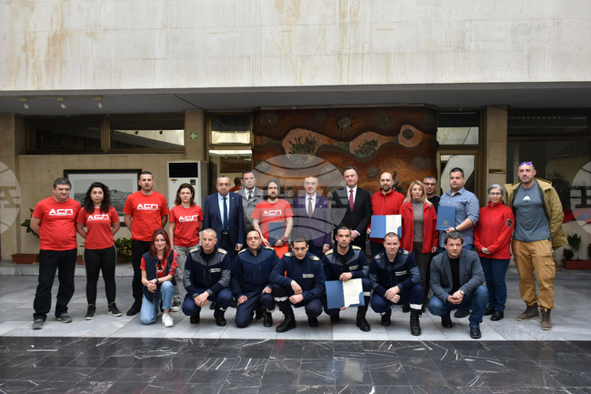 Пловдив - Областна администрация - доброволци - земетресения - спасителни операции - награди