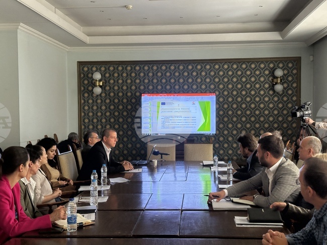 Столична община започна подмяна на 5524 стари лампи с LED осветители в 14 района