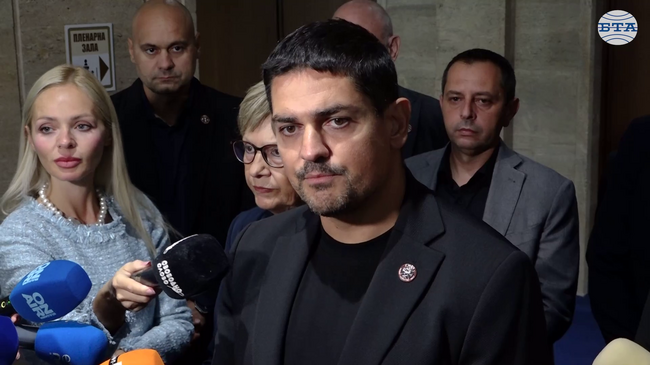 От МЕЧ заявиха, че няма да се подпишат под мотивите на "Възраждане" за вот на недоверие за безводието