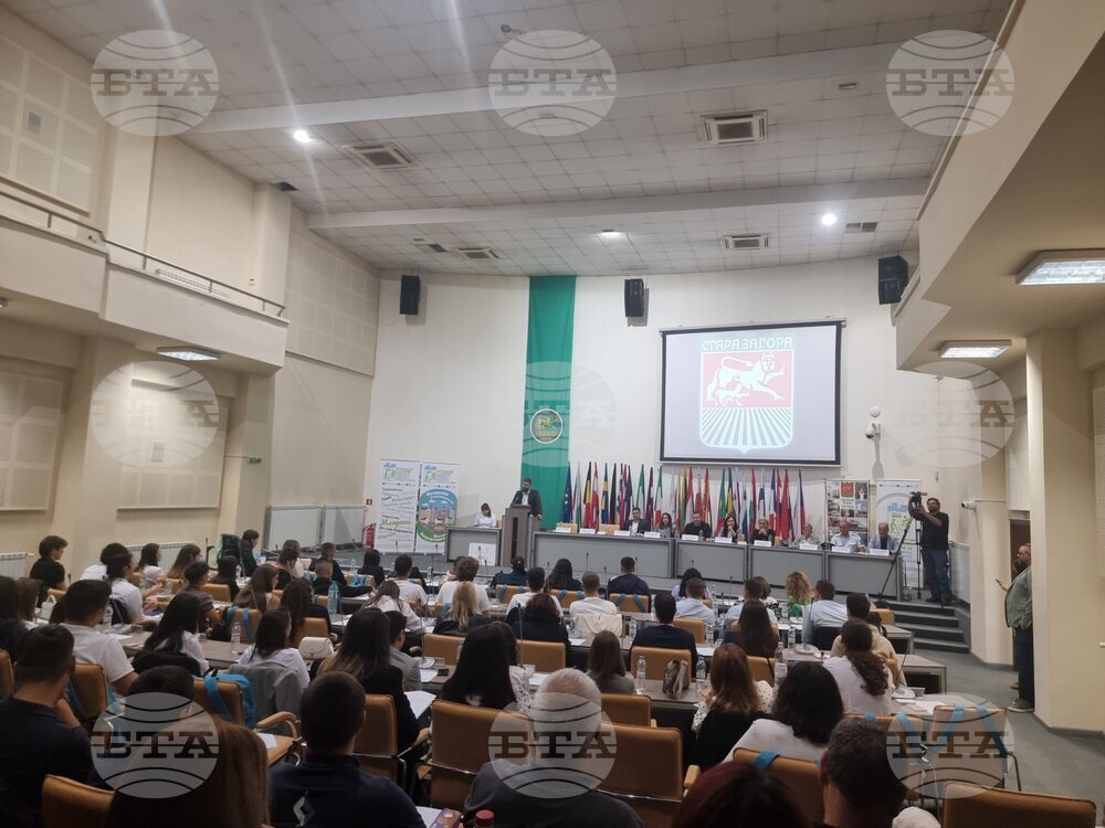 Старозагорски ученици участваха в първата среща под наслов „Интелигентни и устойчиви решения за младежка мобилност в градска среда“ 