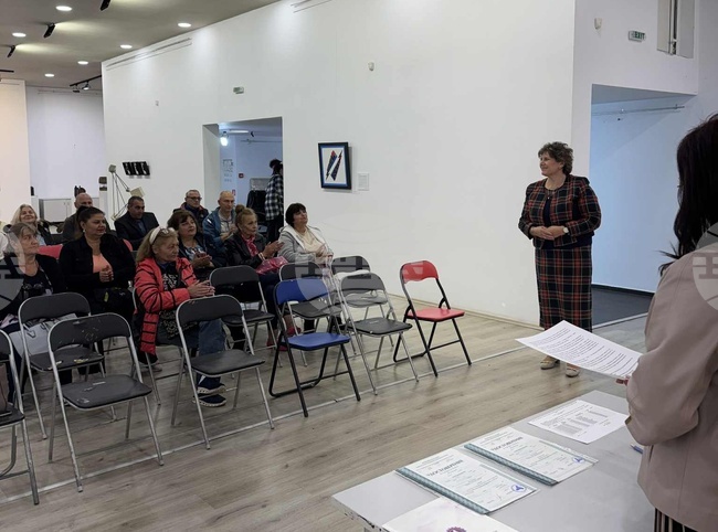 В Плевен 26 безработни получиха удостоверения за успешно завършено обучение по проект на КНСБ