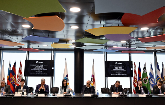 Европейска комисия: Мария Габриел се срещна с председателите на футболните отбори на испанската „Ла Лига“