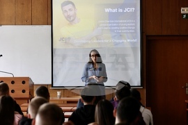 Университет по национално и световно стопанство - Джей Си Ай България - дискусия