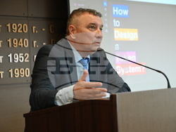 Снимка: УНСС