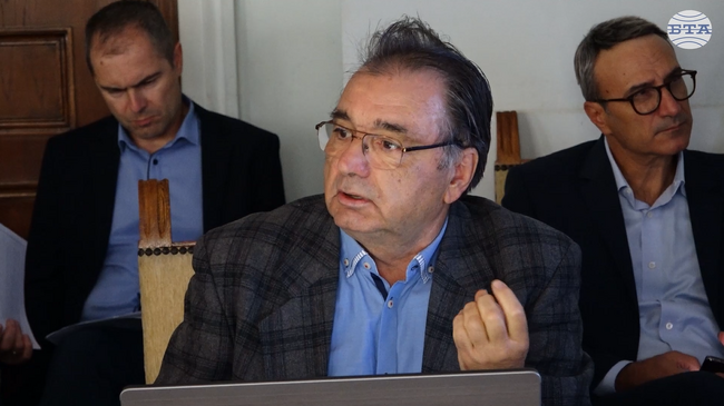 Столична община започна подмяна на 5524 стари лампи с LED осветители в 14 района