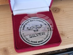 Село Меден кладенец - винарна „Вила Меден“