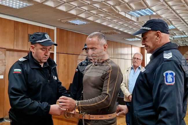 Комплексна психиатрична и психологична експертиза е назначена на обвинения в убийство на екопътека „Невястата“ край Смолян