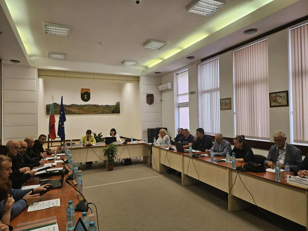 Общинският съвет в Тетевен реши директорът на болницата да бъде удостоен със званието „Почетен гражданин”