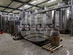 Първомай - Винарна „Загрей“