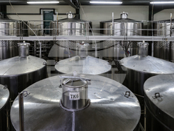 Първомай - Винарна „Загрей“