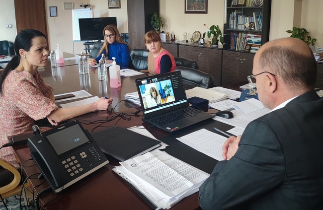 Министър Меджидиев: По-нататъшно получаване и заплащане на ваксини срещу COVID-19, които ще бракуваме, или дори заплащане на такса за отказ, е ирационално